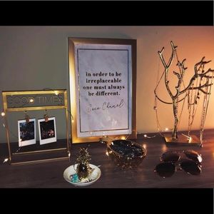 Framed poster Coco Chanel quote
